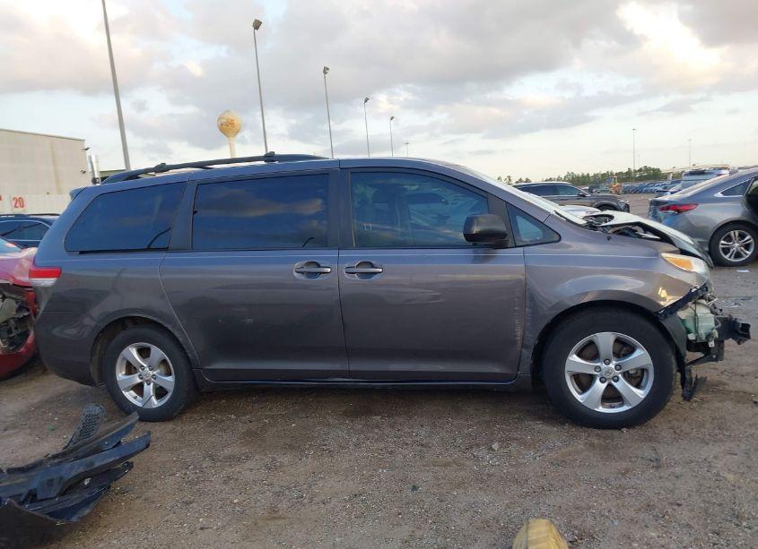 Photo 14 of 2012 Toyota Sienna LE V6 8 PASSENGER (VIN 5TDKK3DC6CS213383)
