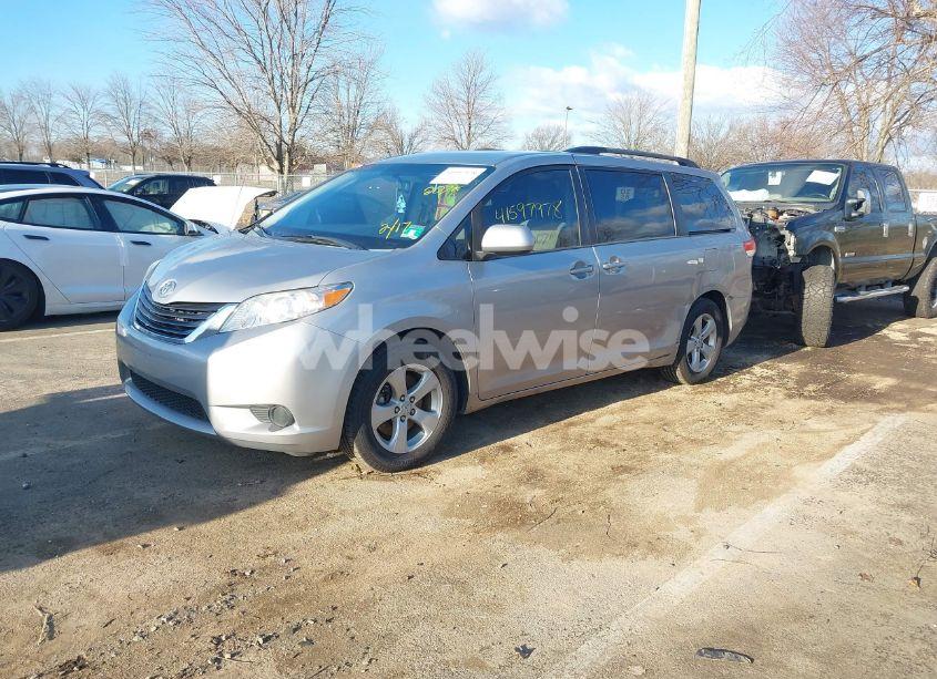 Photo 2 of 2012 Toyota Sienna LE V6 8 PASSENGER (VIN 5TDKK3DC6CS260963)