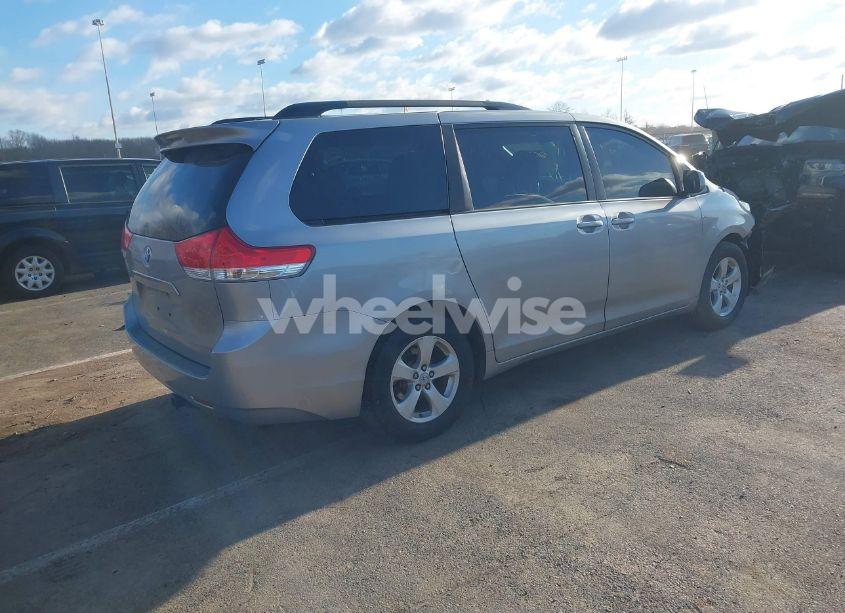 Photo 4 of 2012 Toyota Sienna LE V6 8 PASSENGER (VIN 5TDKK3DC6CS260963)