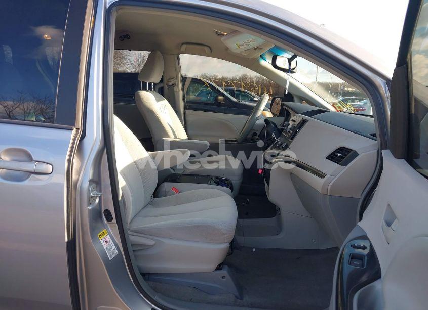 Photo 5 of 2012 Toyota Sienna LE V6 8 PASSENGER (VIN 5TDKK3DC6CS260963)