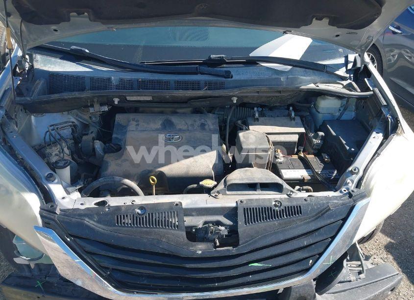 Photo 10 of 2013 Toyota Sienna LE V6 8 PASSENGER (VIN 5TDKK3DC6DS284262)