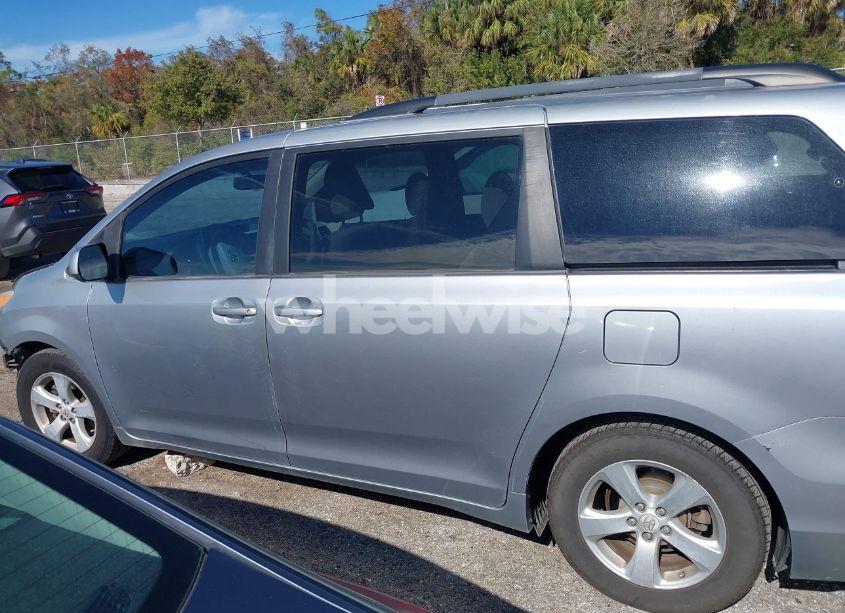 Photo 14 of 2013 Toyota Sienna LE V6 8 PASSENGER (VIN 5TDKK3DC6DS284262)