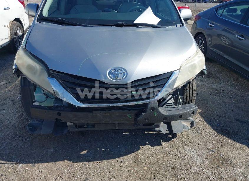 Photo 6 of 2013 Toyota Sienna LE V6 8 PASSENGER (VIN 5TDKK3DC6DS284262)