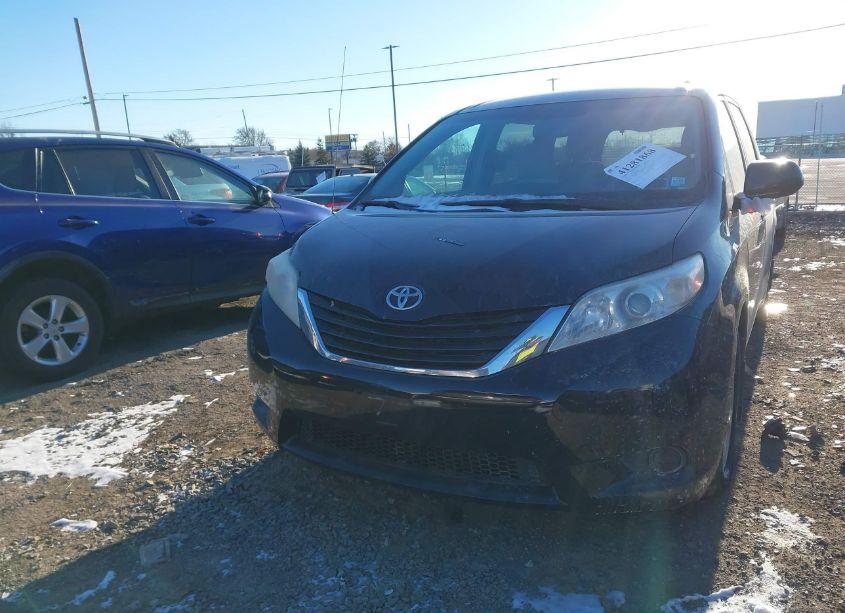 Photo 12 of 2013 Toyota Sienna LE V6 8 PASSENGER (VIN 5TDKK3DC6DS305241)