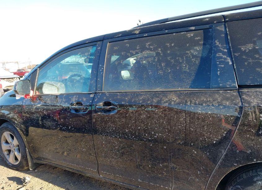 Photo 14 of 2013 Toyota Sienna LE V6 8 PASSENGER (VIN 5TDKK3DC6DS305241)