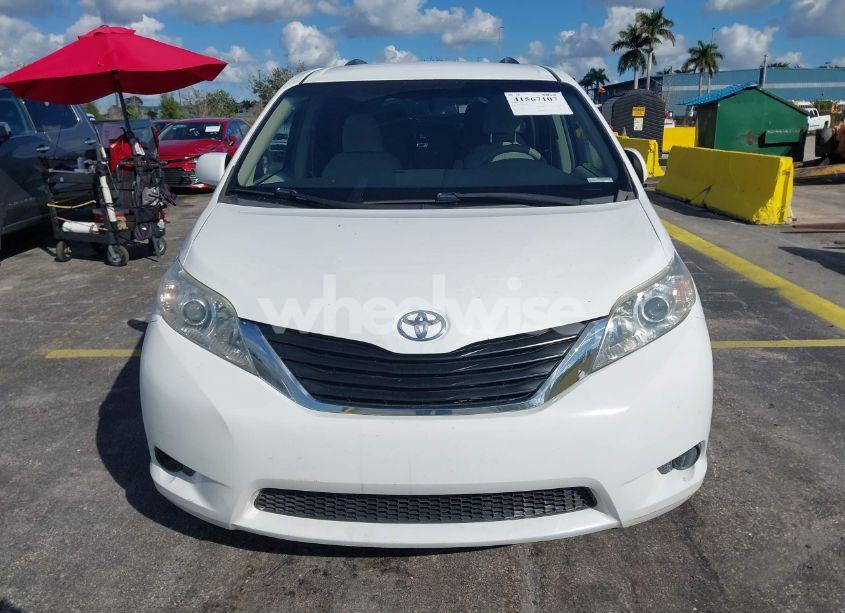Photo 12 of 2013 Toyota Sienna LE V6 8 PASSENGER (VIN 5TDKK3DC6DS307992)