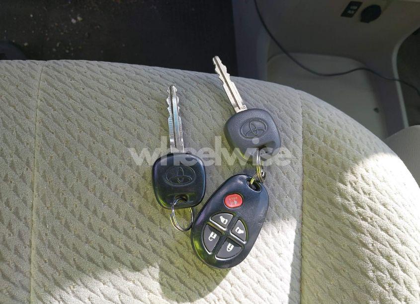 Photo 11 of 2013 Toyota Sienna LE V6 8 PASSENGER (VIN 5TDKK3DC6DS317941)