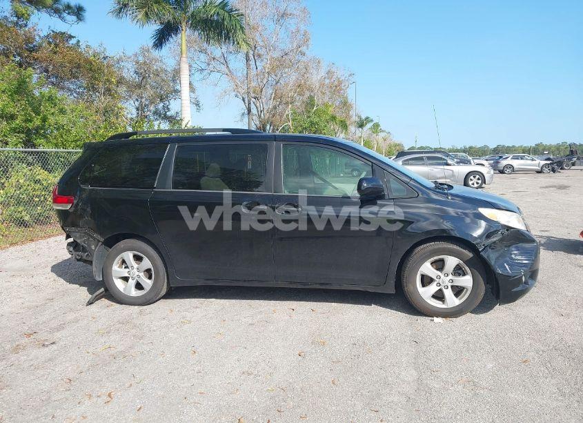 Photo 13 of 2013 Toyota Sienna LE V6 8 PASSENGER (VIN 5TDKK3DC6DS317941)