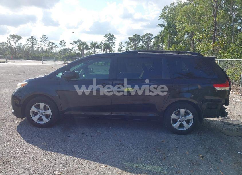 Photo 14 of 2013 Toyota Sienna LE V6 8 PASSENGER (VIN 5TDKK3DC6DS317941)