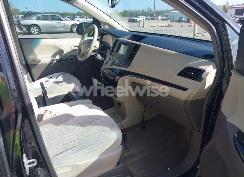 Photo 5 of 2013 Toyota Sienna LE V6 8 PASSENGER (VIN 5TDKK3DC6DS317941)