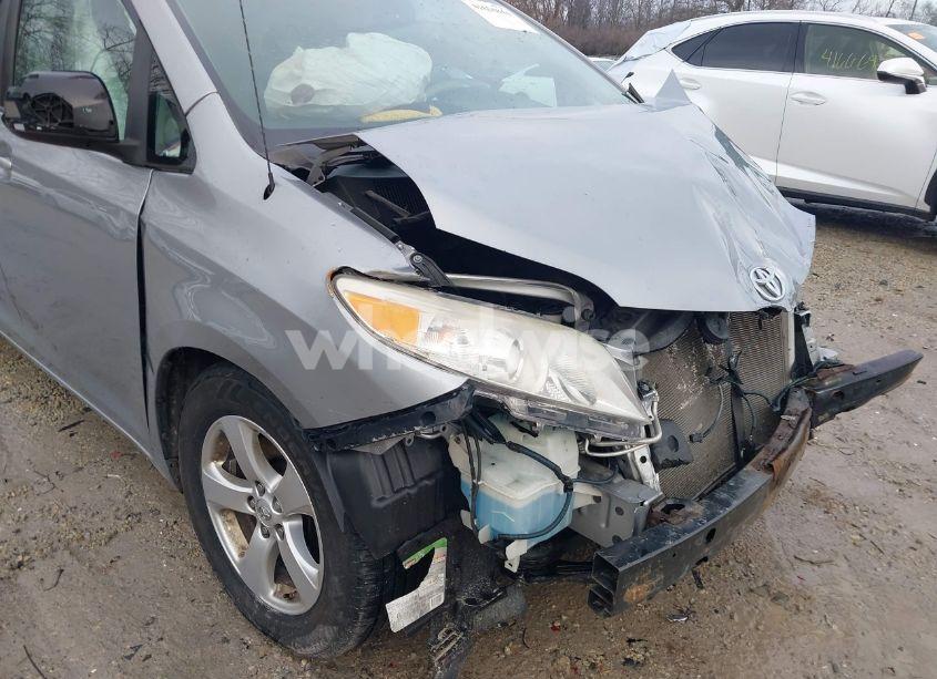 Photo 19 of 2013 Toyota Sienna LE V6 8 PASSENGER (VIN 5TDKK3DC6DS340328)