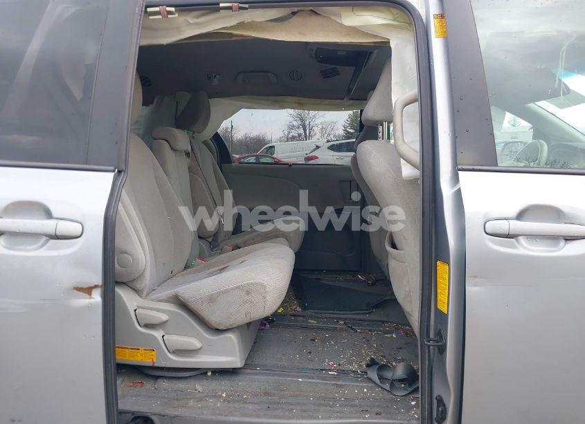 Photo 8 of 2013 Toyota Sienna LE V6 8 PASSENGER (VIN 5TDKK3DC6DS340328)