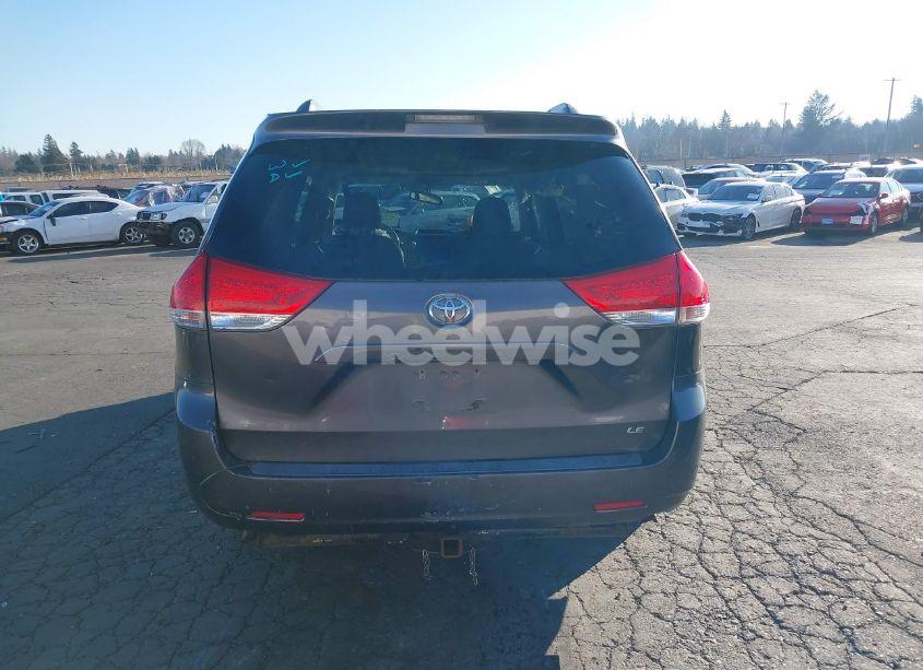 Photo 16 of 2013 Toyota Sienna LE V6 8 PASSENGER (VIN 5TDKK3DC6DS360854)