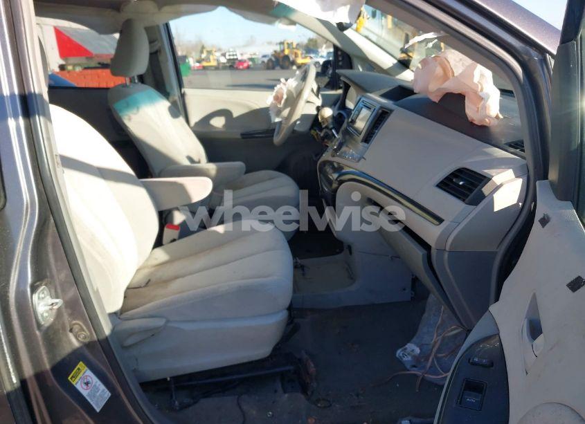 Photo 5 of 2013 Toyota Sienna LE V6 8 PASSENGER (VIN 5TDKK3DC6DS360854)