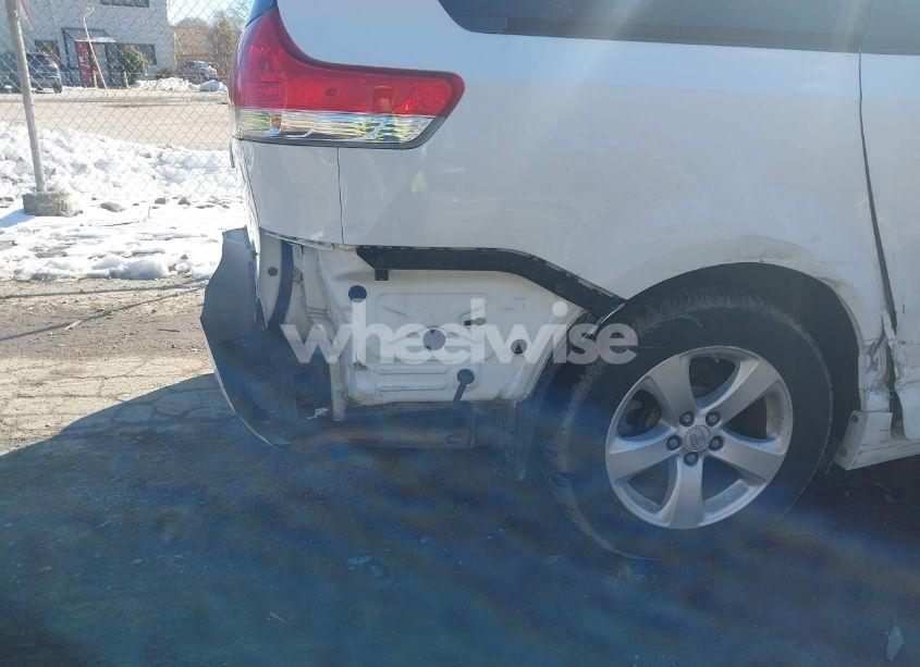 Photo 17 of 2014 Toyota Sienna LE V6 8 PASSENGER (VIN 5TDKK3DC6ES417233)