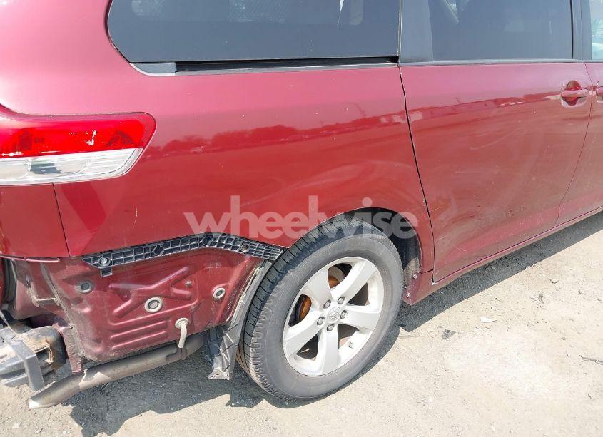 Photo 22 of 2014 Toyota Sienna LE V6 8 PASSENGER (VIN 5TDKK3DC6ES417507)