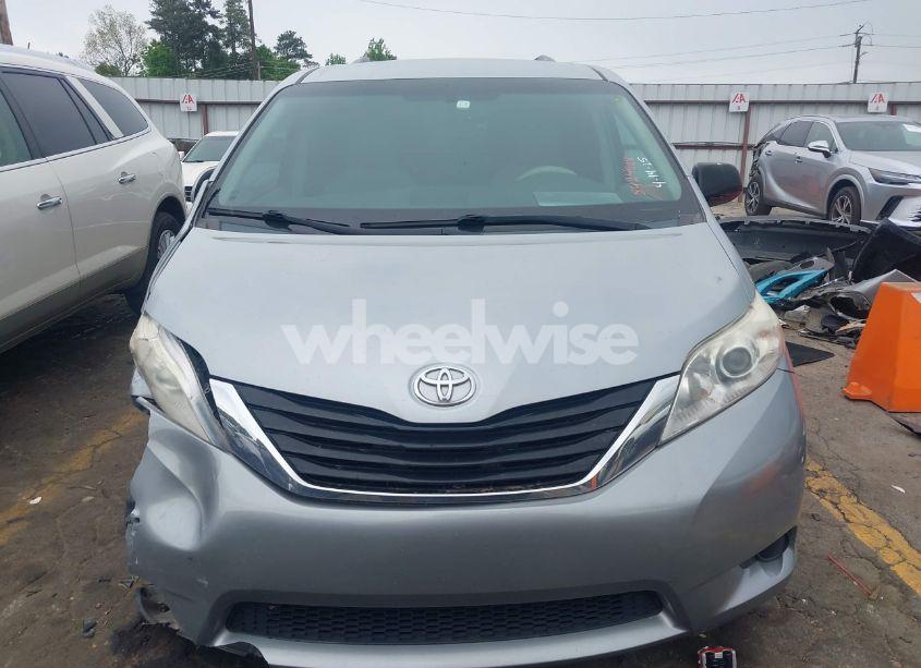 Photo 12 of 2014 Toyota Sienna LE V6 8 PASSENGER (VIN 5TDKK3DC6ES424568)