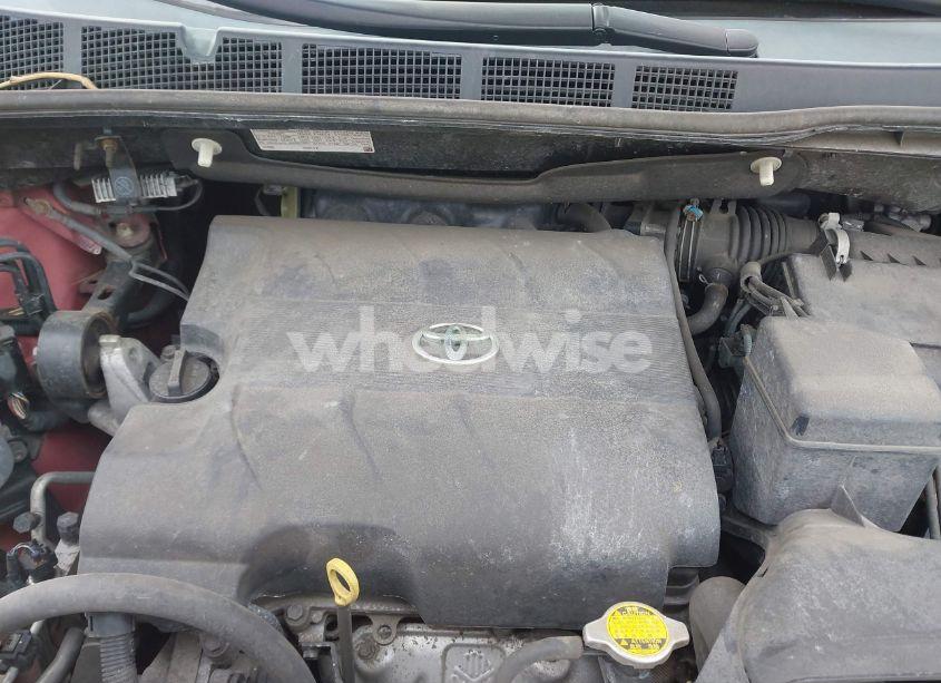 Photo 10 of 2014 Toyota Sienna LE V6 8 PASSENGER (VIN 5TDKK3DC6ES433383)