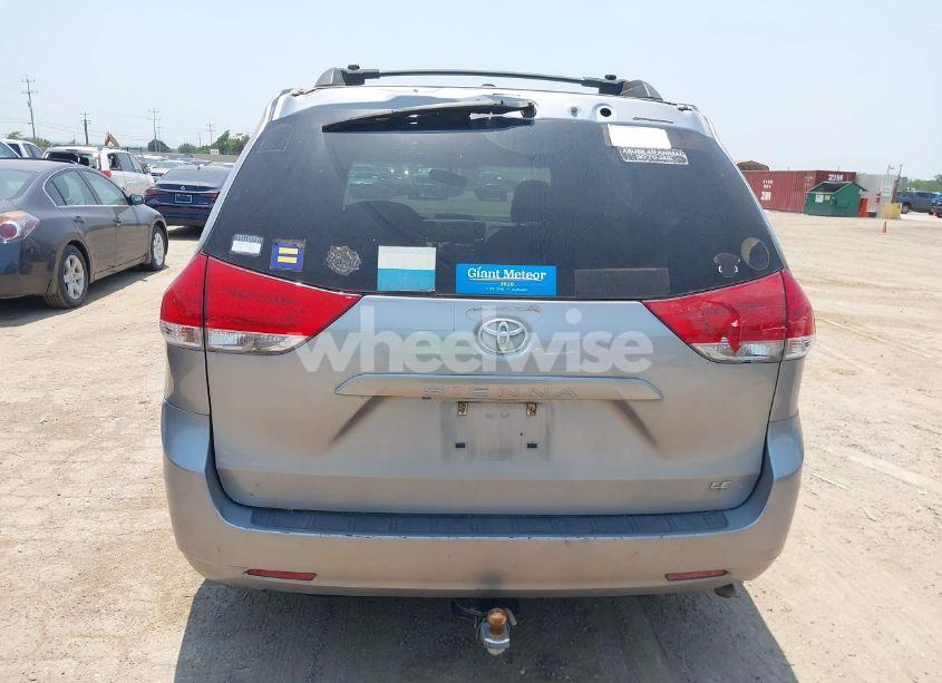 Photo 16 of 2014 Toyota Sienna LE V6 8 PASSENGER (VIN 5TDKK3DC6ES442682)