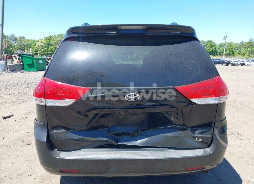 Photo 16 of 2014 Toyota Sienna LE V6 8 PASSENGER (VIN 5TDKK3DC6ES453200)