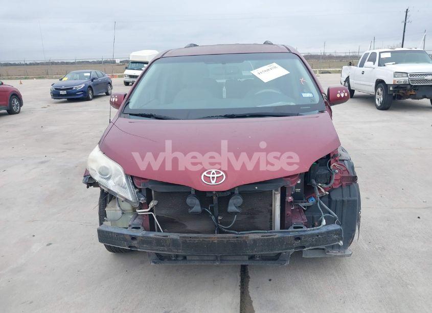 Photo 12 of 2014 Toyota Sienna LE V6 8 PASSENGER (VIN 5TDKK3DC6ES487962)