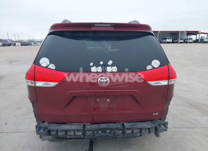 Photo 16 of 2014 Toyota Sienna LE V6 8 PASSENGER (VIN 5TDKK3DC6ES487962)