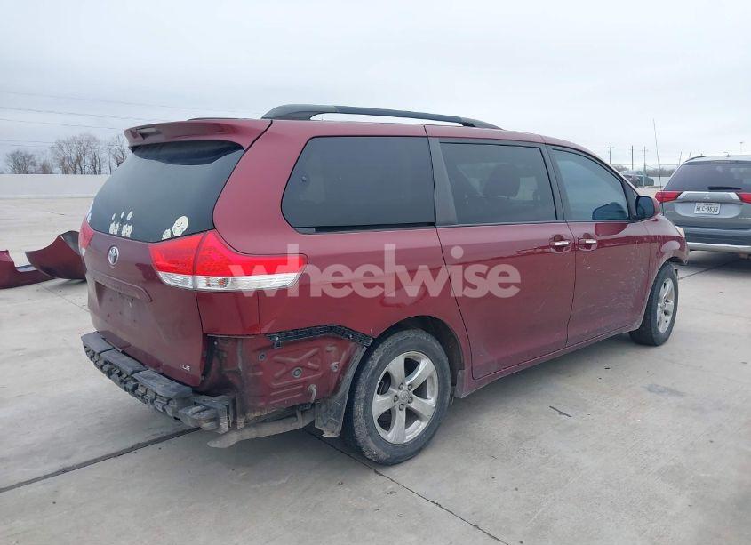 Photo 4 of 2014 Toyota Sienna LE V6 8 PASSENGER (VIN 5TDKK3DC6ES487962)