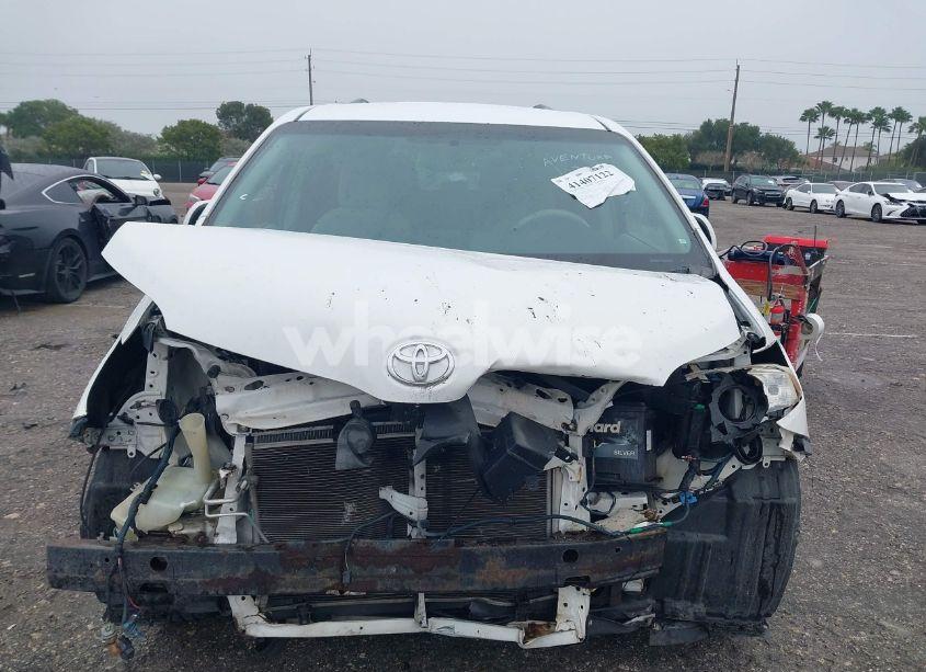Photo 6 of 2014 Toyota Sienna LE V6 8 PASSENGER (VIN 5TDKK3DC6ES495673)