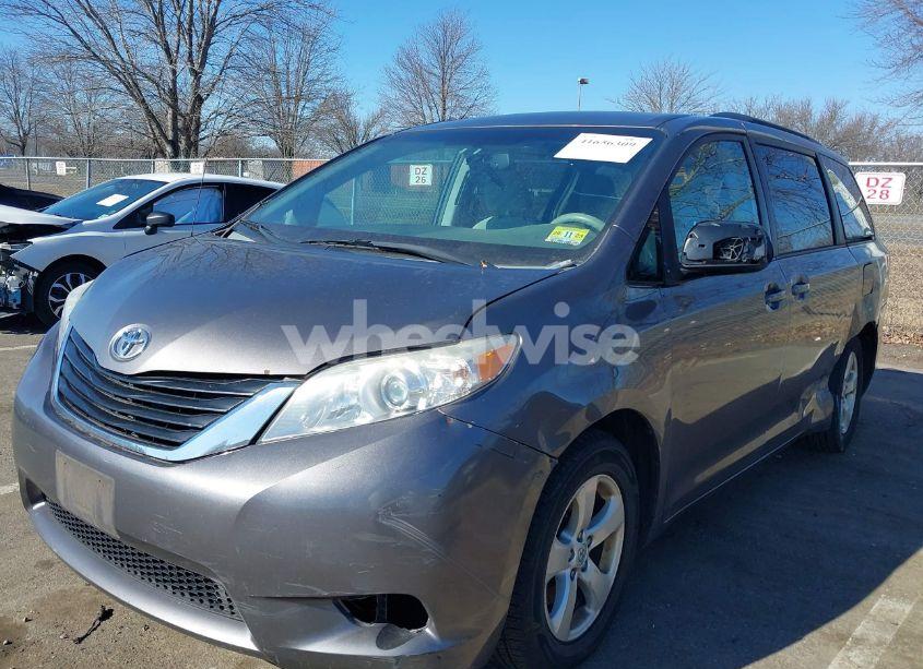 Photo 6 of 2014 Toyota Sienna LE V6 8 PASSENGER (VIN 5TDKK3DC6ES516943)