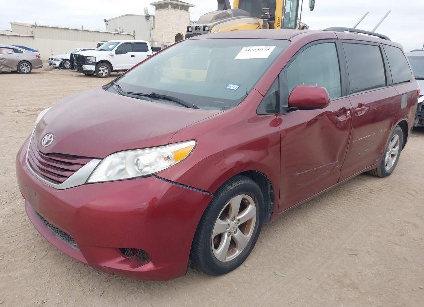 Photo 2 of 2015 Toyota Sienna LE 8 PASSENGER (VIN 5TDKK3DC6FS575881)