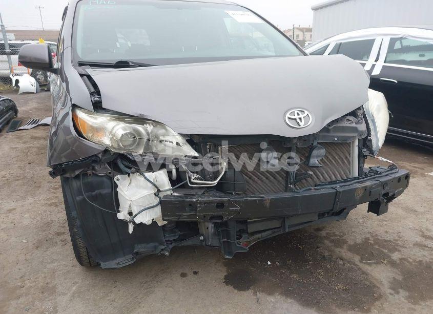 Photo 6 of 2015 Toyota Sienna LE 8 PASSENGER (VIN 5TDKK3DC6FS587755)