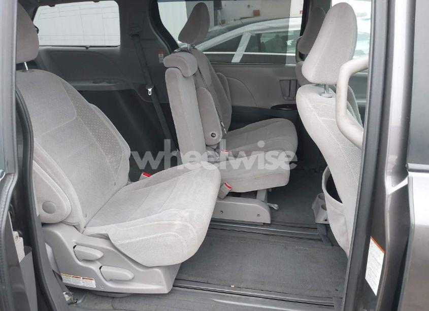 Photo 8 of 2015 Toyota Sienna LE 8 PASSENGER (VIN 5TDKK3DC6FS587755)