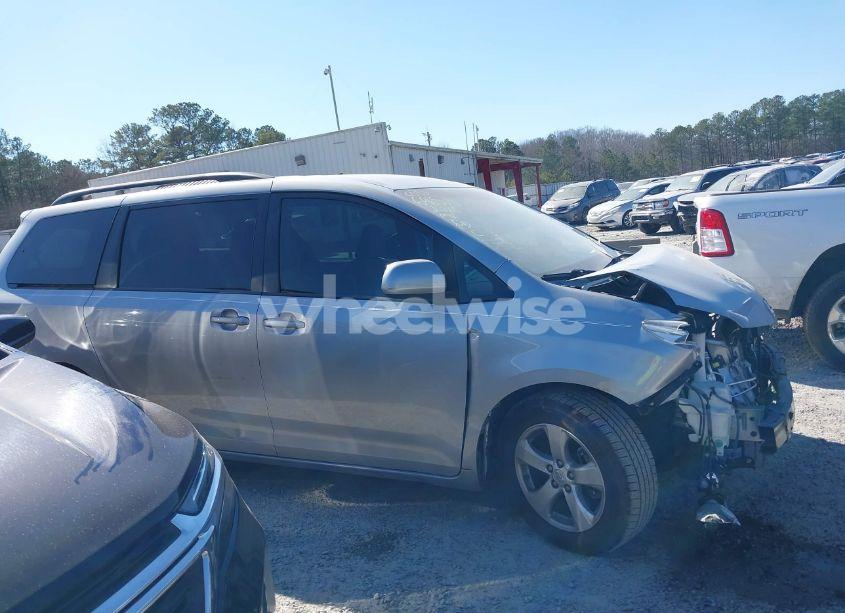 Photo 14 of 2016 Toyota Sienna LE 8 PASSENGER (VIN 5TDKK3DC6GS696573)
