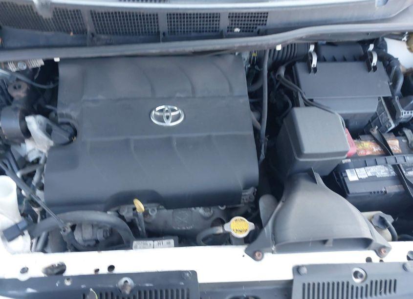 Photo 10 of 2016 Toyota Sienna LE 8 PASSENGER (VIN 5TDKK3DC6GS698498)