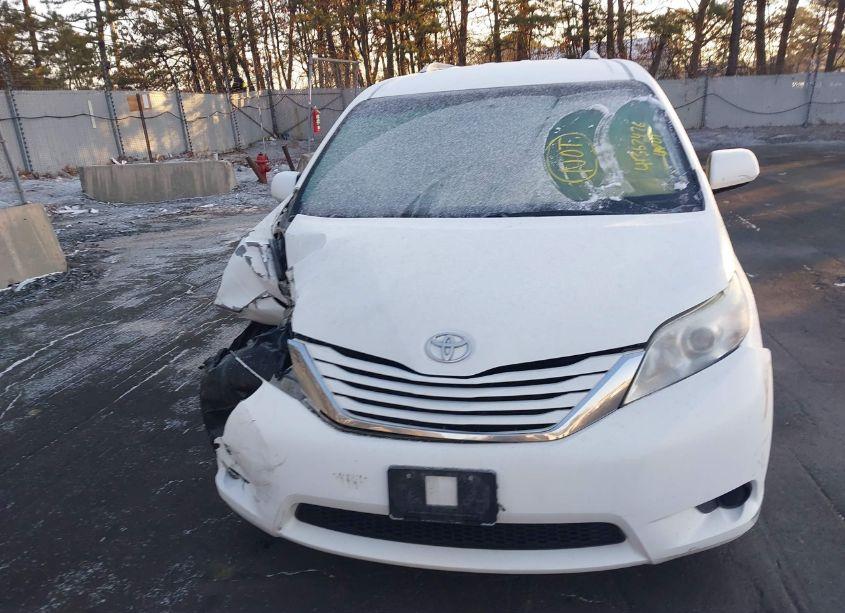 Photo 12 of 2016 Toyota Sienna LE 8 PASSENGER (VIN 5TDKK3DC6GS698498)