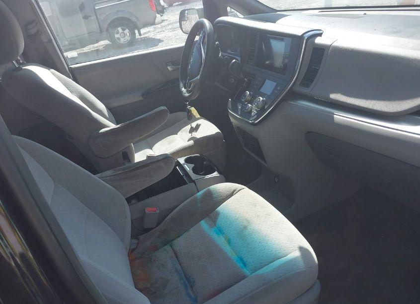 Photo 5 of 2016 Toyota Sienna LE 8 PASSENGER (VIN 5TDKK3DC6GS736179)