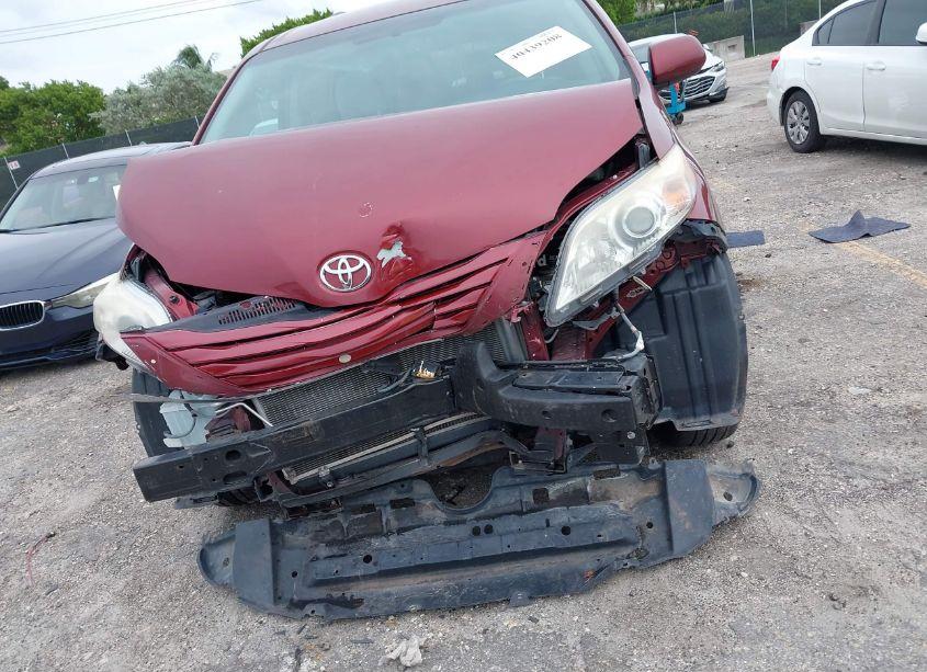 Photo 12 of 2016 Toyota Sienna LE 7 PASSENGER (VIN 5TDKK3DC6GS760644)