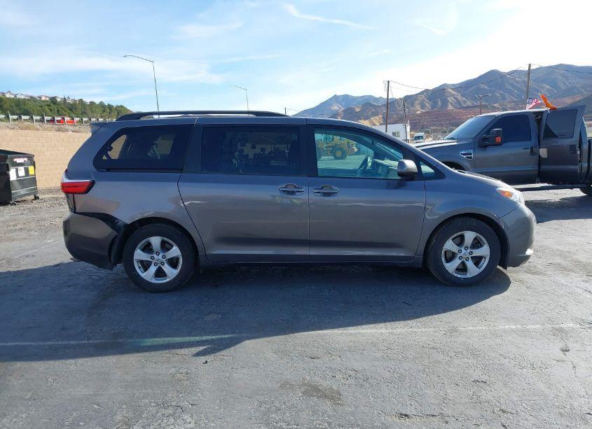 Photo 13 of 2016 Toyota Sienna LE 8 PASSENGER (VIN 5TDKK3DC6GS764533)