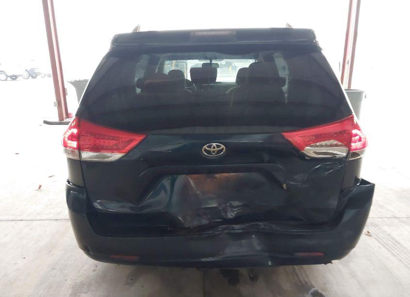 Photo 16 of 2011 Toyota Sienna LE V6 (VIN 5TDKK3DC7BS025843)