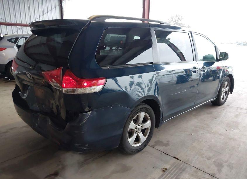 Photo 4 of 2011 Toyota Sienna LE V6 (VIN 5TDKK3DC7BS025843)