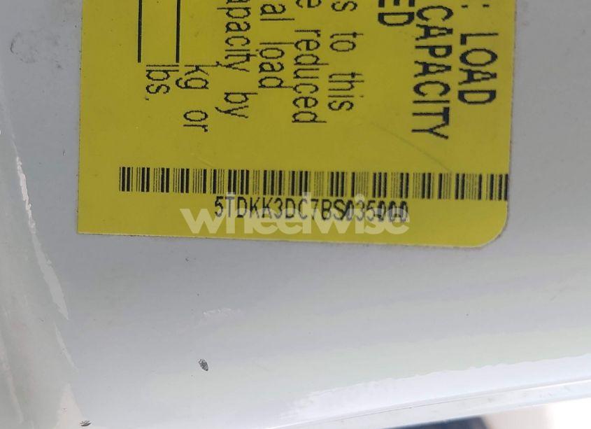 Photo 9 of 2011 Toyota Sienna LE V6 (VIN 5TDKK3DC7BS035000)