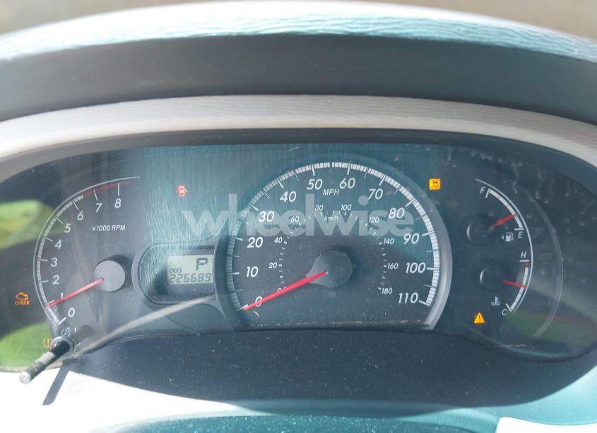 Photo 7 of 2011 Toyota Sienna LE V6 (VIN 5TDKK3DC7BS037510)