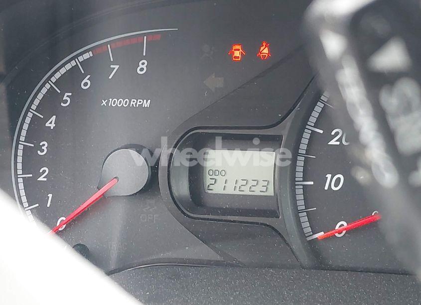 Photo 15 of 2011 Toyota Sienna LE V6 (VIN 5TDKK3DC7BS051343)