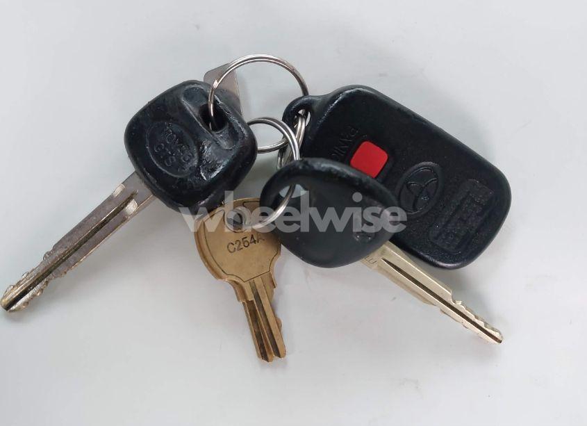 Photo 11 of 2011 Toyota Sienna LE V6 (VIN 5TDKK3DC7BS054808)