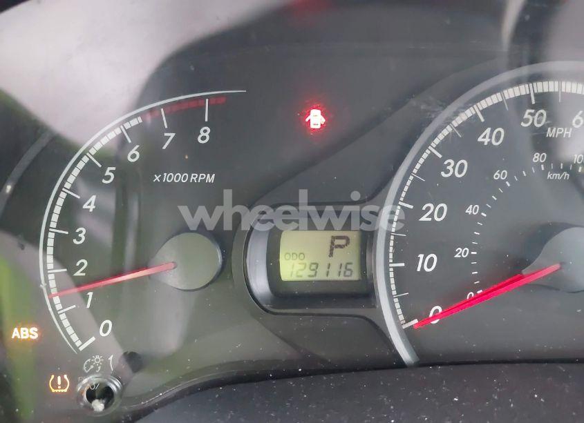 Photo 15 of 2011 Toyota Sienna LE V6 (VIN 5TDKK3DC7BS054808)