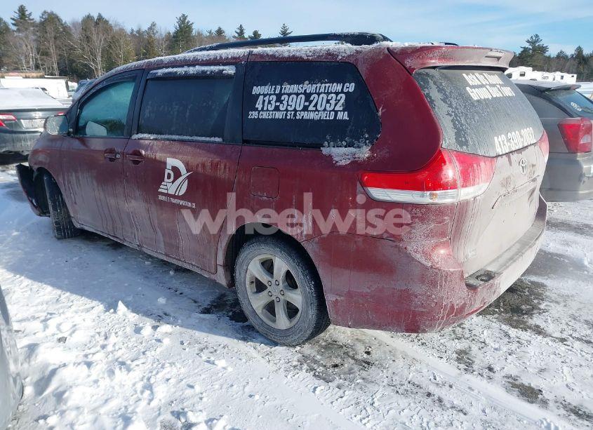 Photo 3 of 2011 Toyota Sienna LE V6 (VIN 5TDKK3DC7BS086853)
