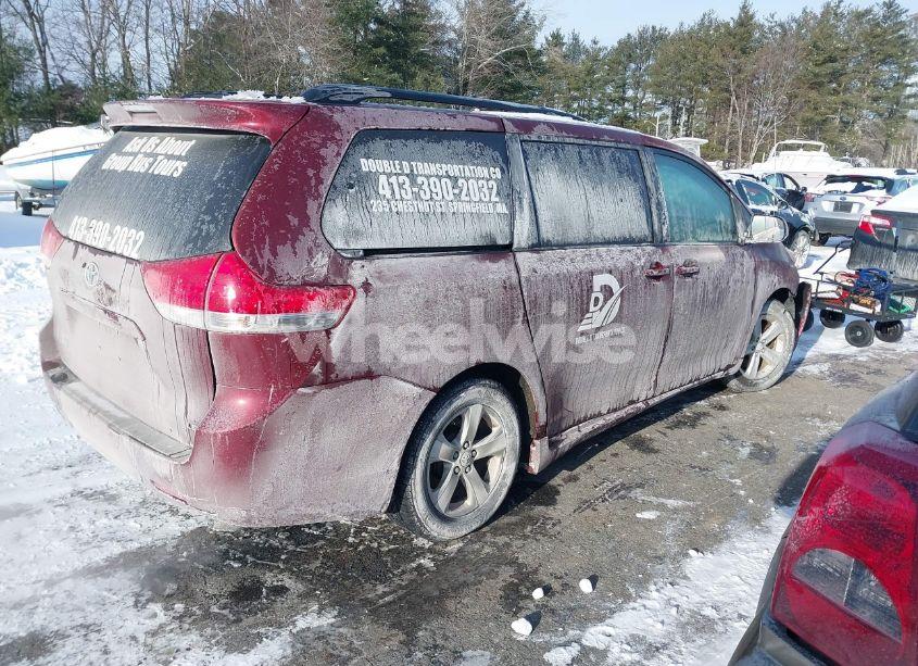 Photo 4 of 2011 Toyota Sienna LE V6 (VIN 5TDKK3DC7BS086853)