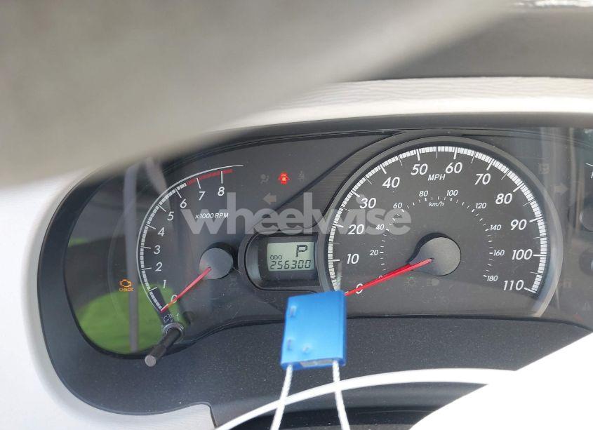 Photo 7 of 2011 Toyota Sienna LE V6 (VIN 5TDKK3DC7BS129037)