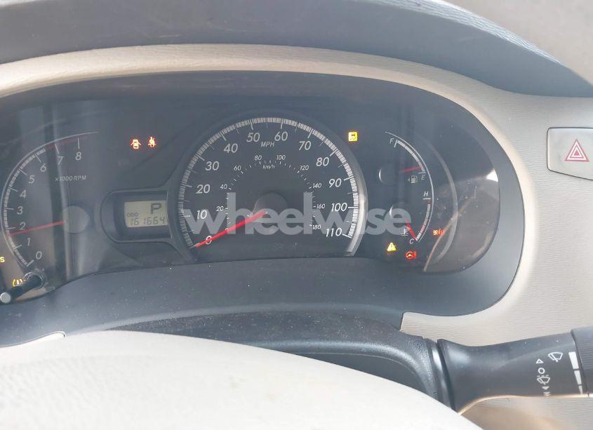 Photo 7 of 2011 Toyota Sienna LE V6 (VIN 5TDKK3DC7BS129104)