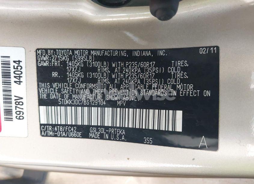 Photo 9 of 2011 Toyota Sienna LE V6 (VIN 5TDKK3DC7BS129104)